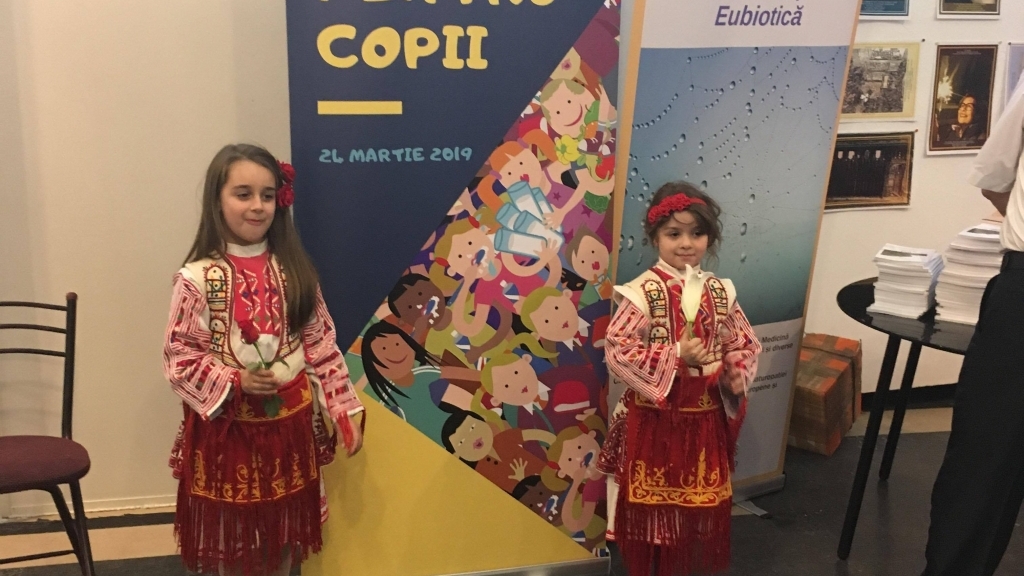 Солистите от Вокално студио „Слънчеви ноти“  представиха България на фест в Румъния