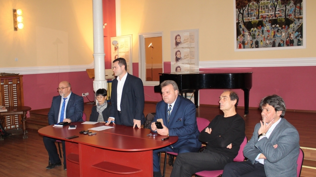 Проведе се публично обсъждане на подготовката и програмата на 60-тото издание на МФ "Мартенски музикални дни"