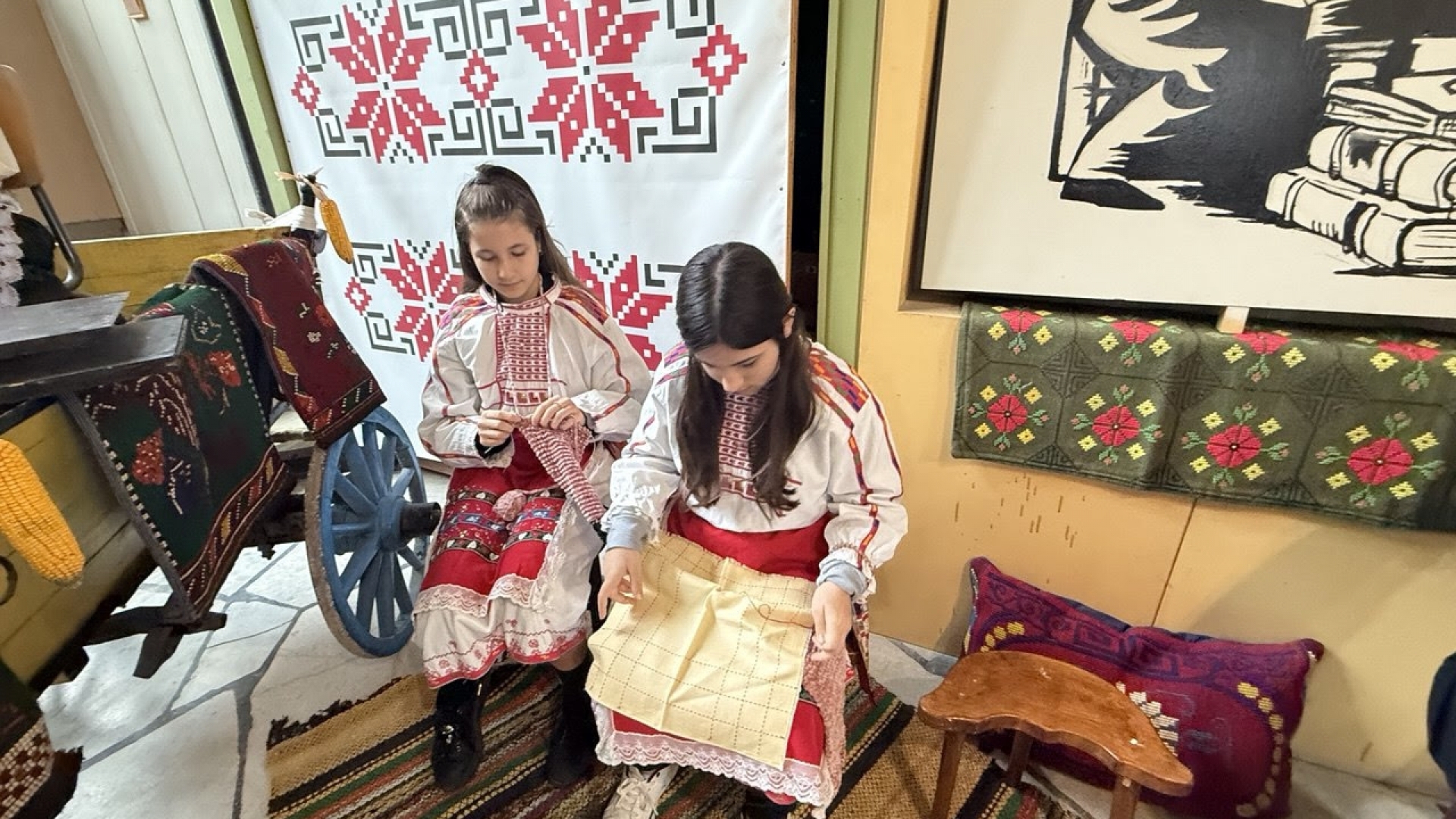 Фолклорен празник събра самодейци и жители в Средна кула