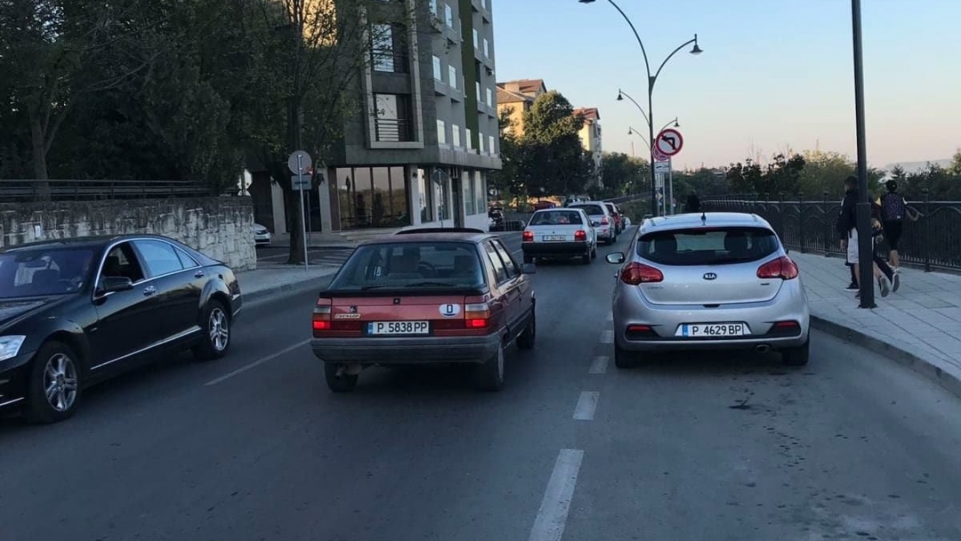 Огромни задръствания тази сутрин по бул. "Придунавски"